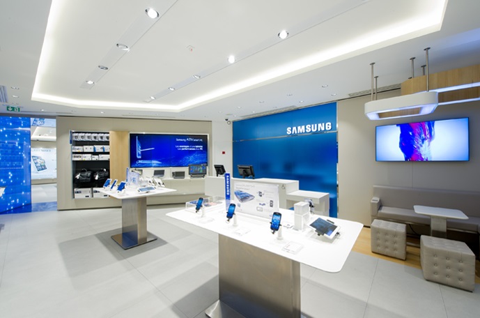 سامسونگ بهتر است یا سونی؟ مقایسه کامل تلویزیون‌های Samsung و Sony